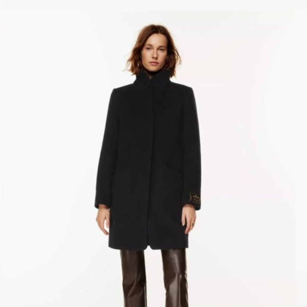 Aritzia Wilfred Cocoon Coat in Black, Size L